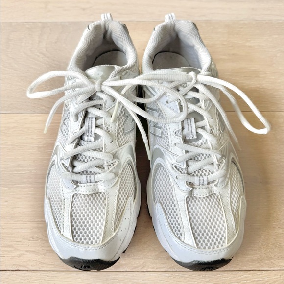 New Balance Shoes - New Balance 530 Women’s Sneakers – White/Metallic Silver